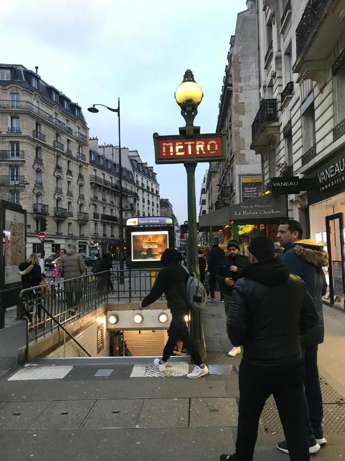 Studio 1000M Tour Effeil Parigi Esterno foto